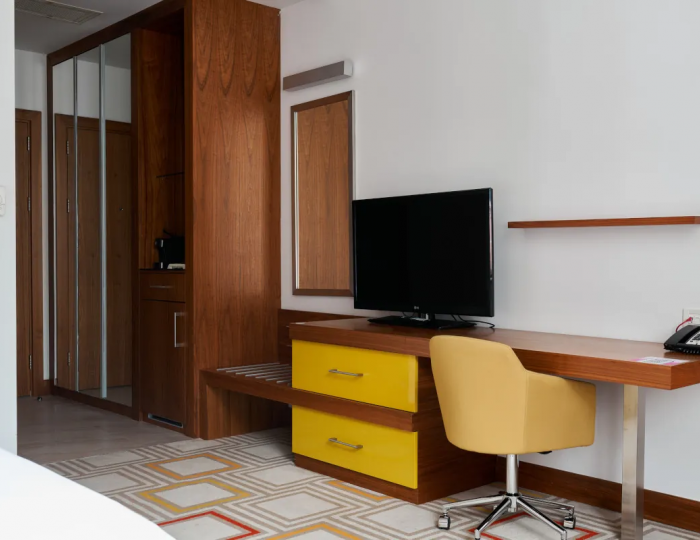 Премиум 2-местный King с видом на бассейн - Отель «Долина 960»